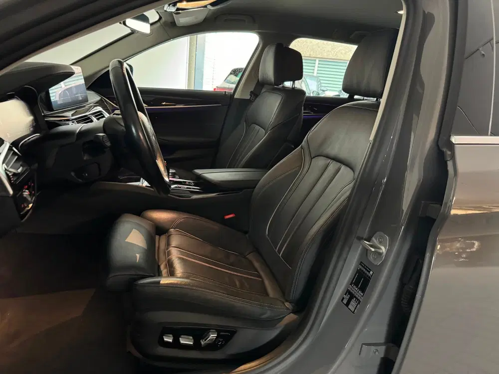 BMW 5-serie 520i High Executive Edition Memory uit 2020, foto 10