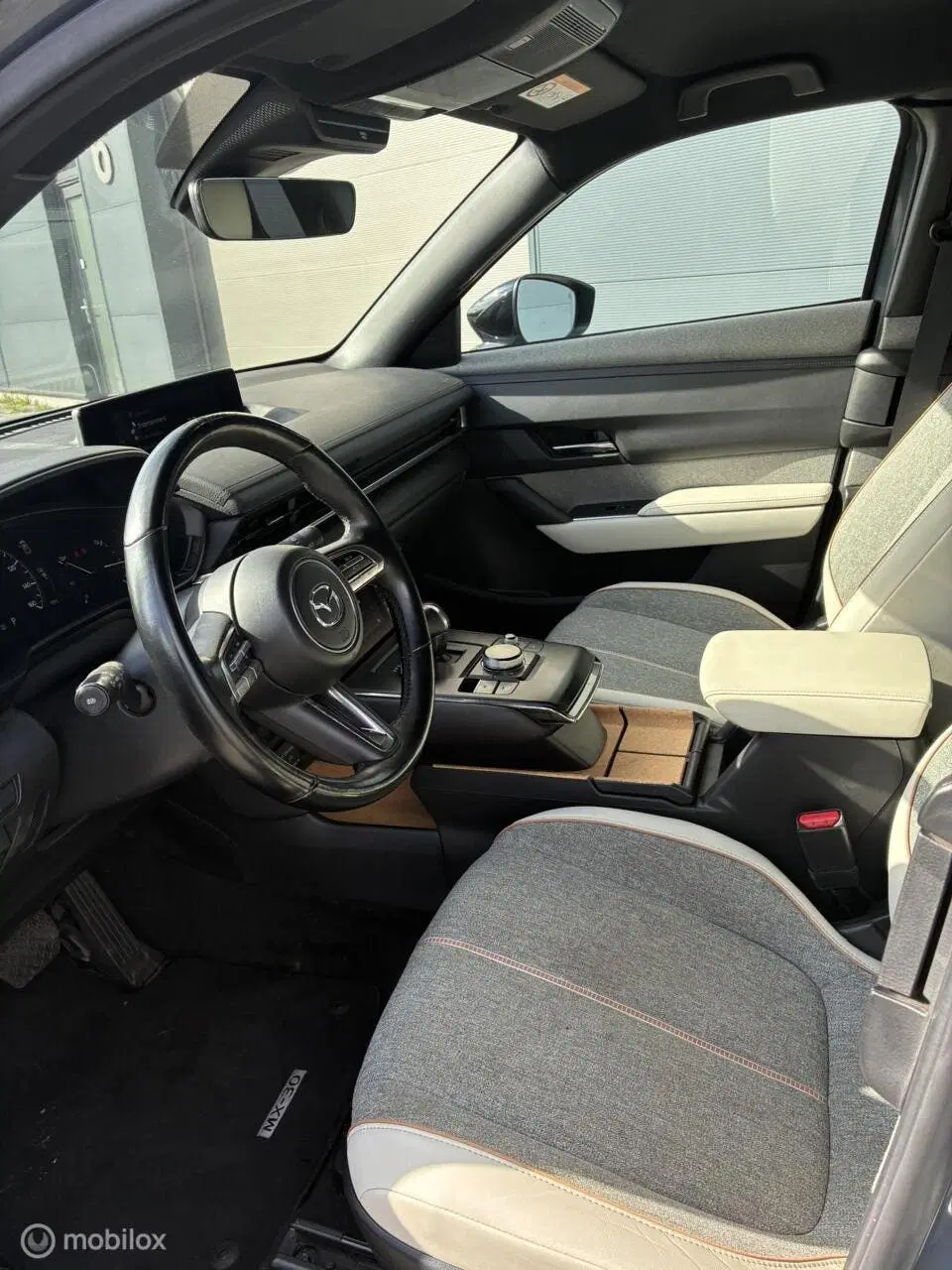 Mazda MX-30 e-SkyActiv 145 36 kWh uit 2021, foto 14