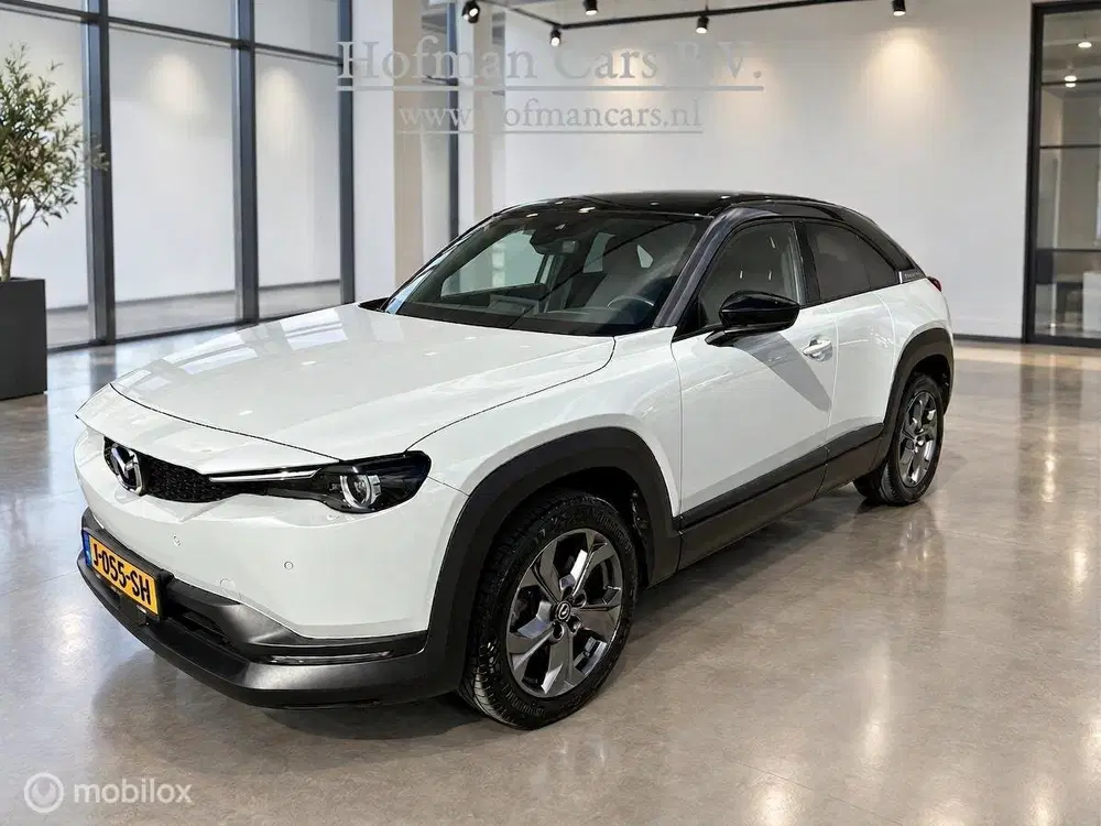 Mazda MX-30 e-SkyActiv 145 First Edition 36 kWh uit 2020, foto 3
