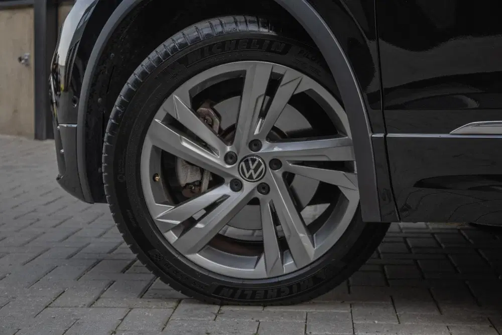 Volkswagen Tiguan 1.4 TSI eHybrid R-Line uit 2023, foto 11