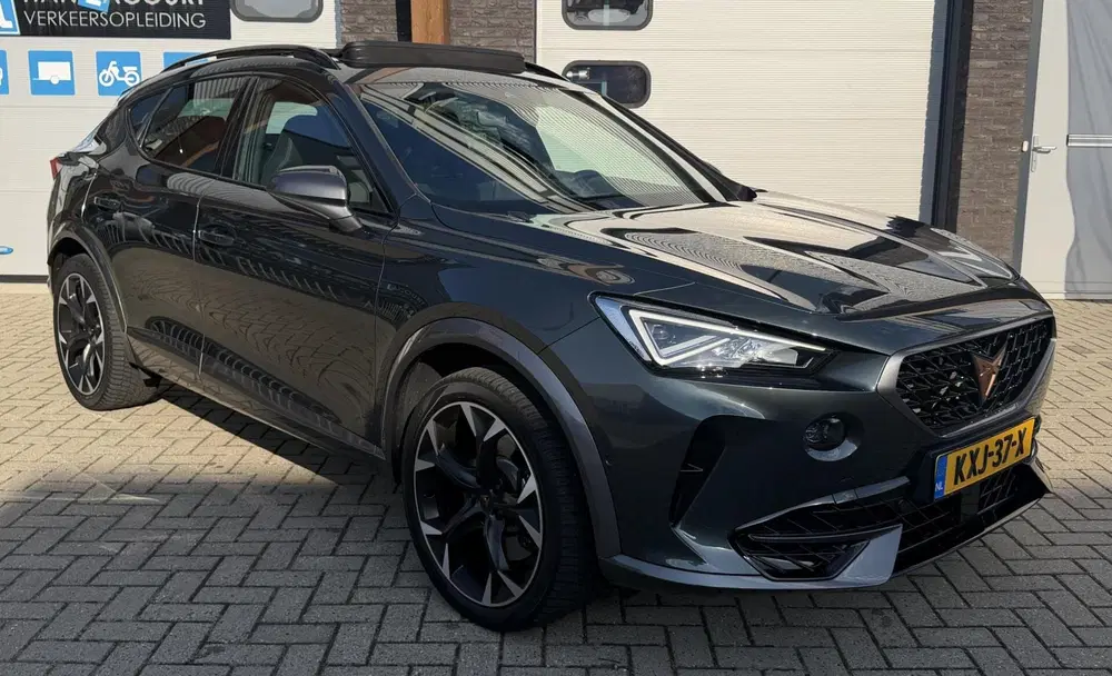 Cupra Formentor 1.4 e-Hybrid VZ Copper Edition PANO uit 2022, foto 6