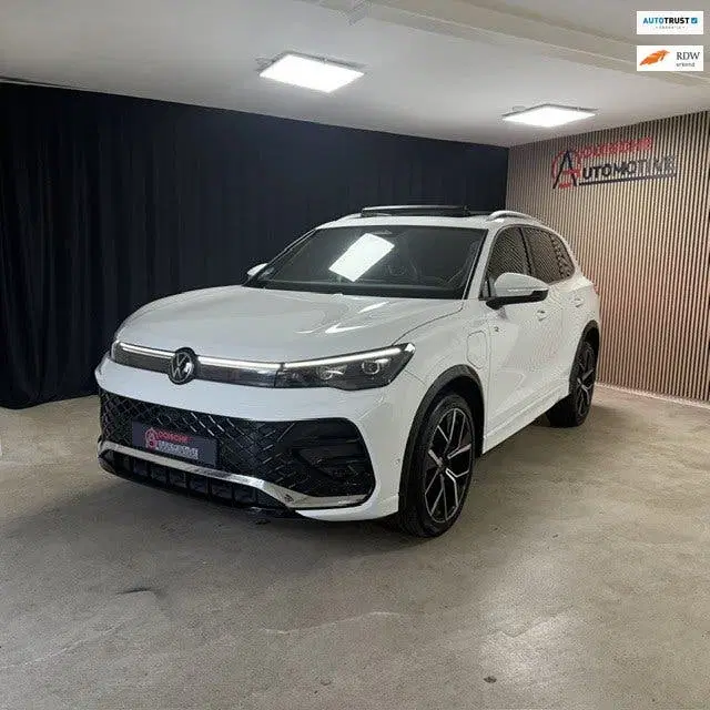 Volkswagen Tiguan 1.5 eHybrid R-Line Edition 360 uit 2025
