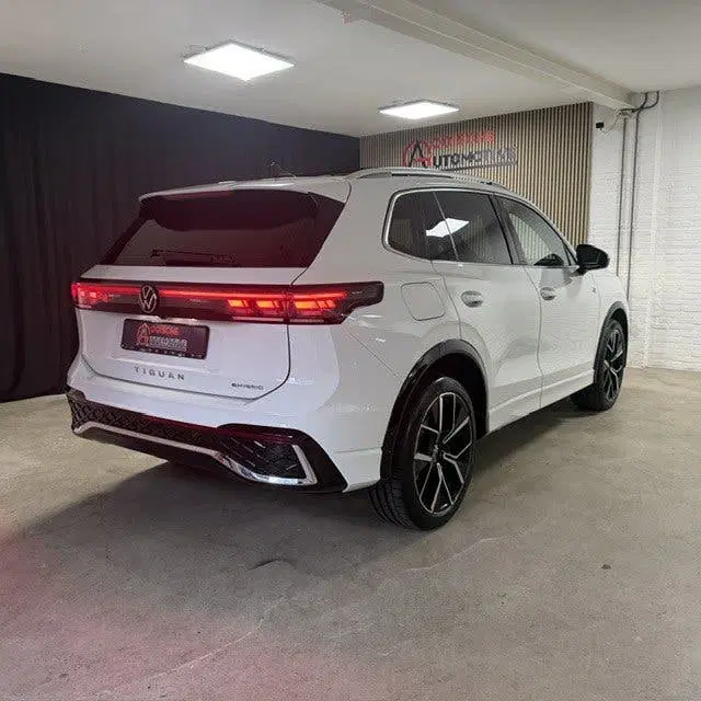Volkswagen Tiguan 1.5 eHybrid R-Line Edition 360 uit 2025, foto 10