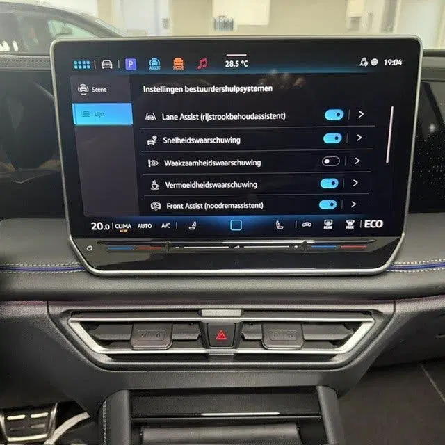 Volkswagen Tiguan 1.5 eHybrid R-Line Edition 360 uit 2025, foto 15