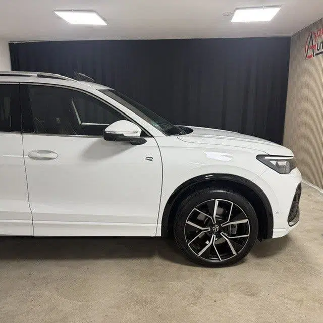 Volkswagen Tiguan 1.5 eHybrid R-Line Edition 360 uit 2025, foto 7