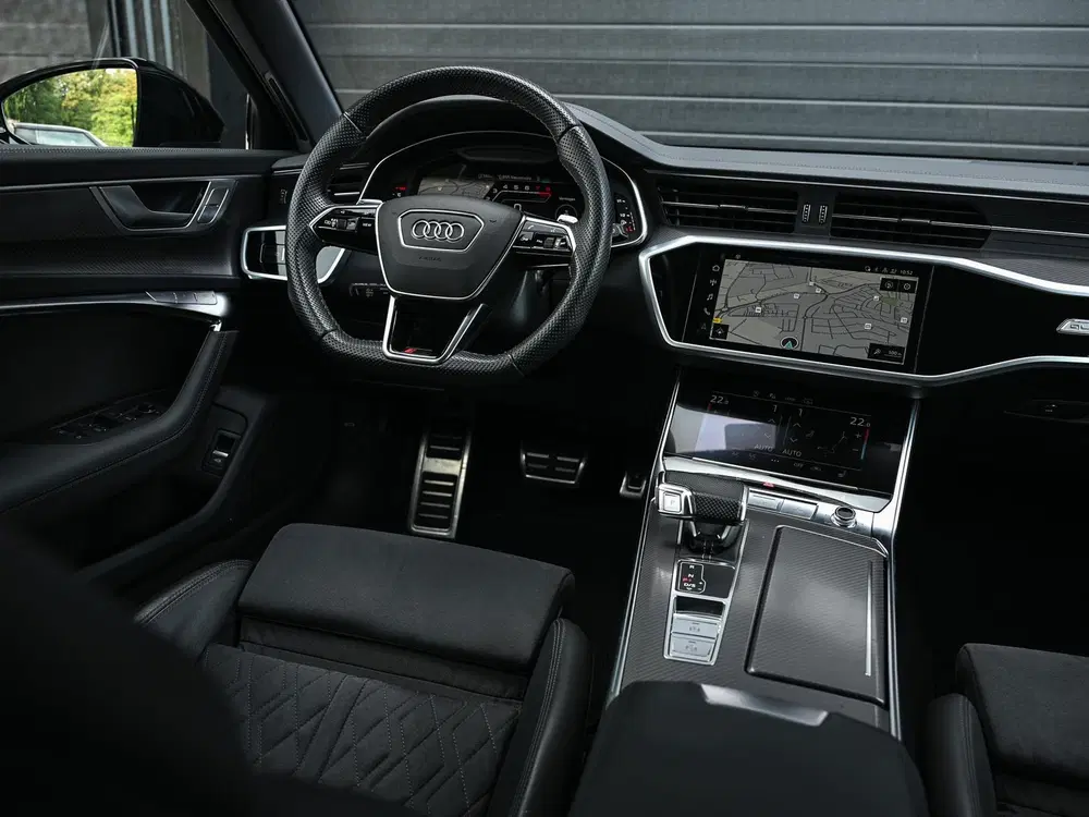 Audi A6 RS 6 TFSI quattro uit 2022, foto 15