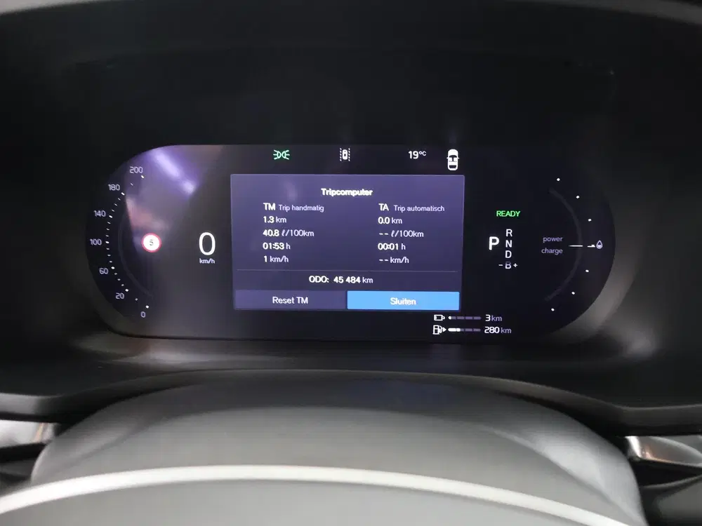 Volvo V60 2.0 T8 Plug-in hybrid AWD Plus Dark uit 2024, foto 13