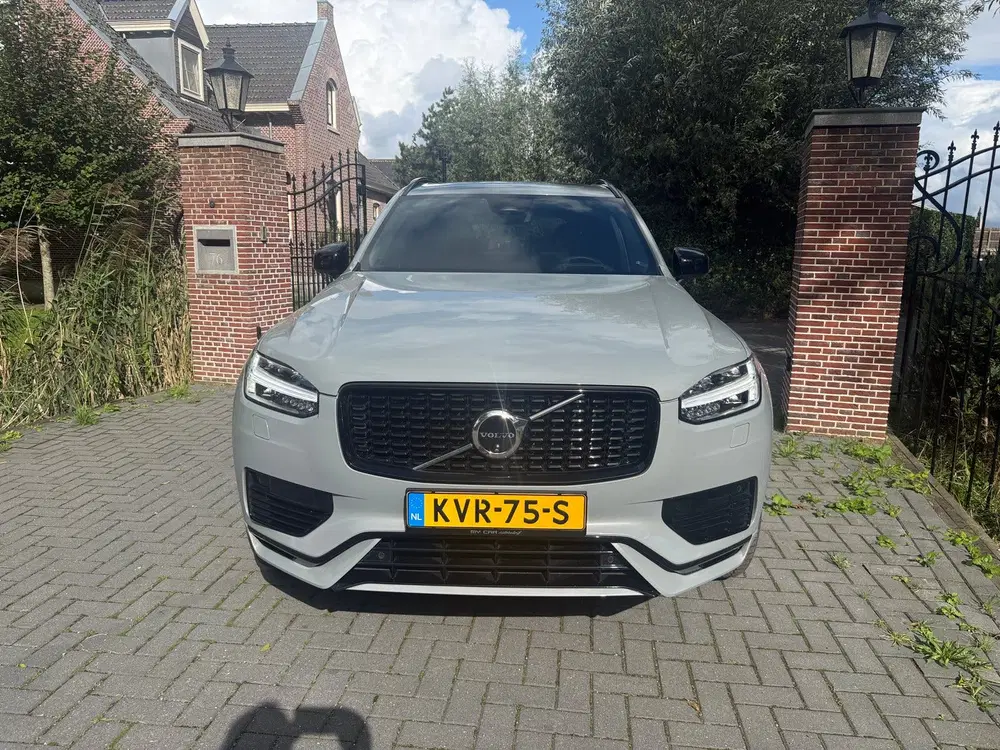 Volvo XC90 2.0 T8 AWD Ultimate Dark 360 Cam H uit 2023, foto 2
