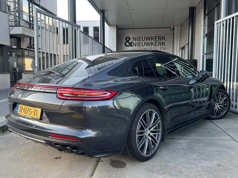 Porsche Panamera 2.9 4 E-Hybrid 467 PK uit 2020, foto 2