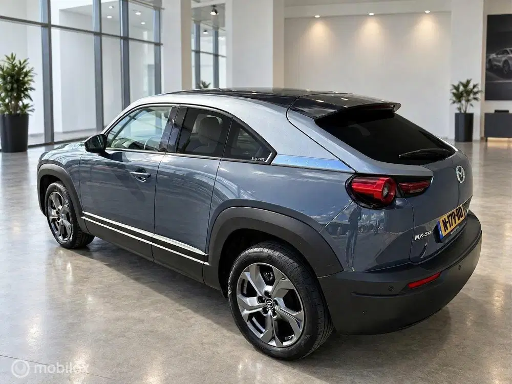 Mazda MX-30 e-SkyActiv 145 36 kWh uit 2021, foto 5