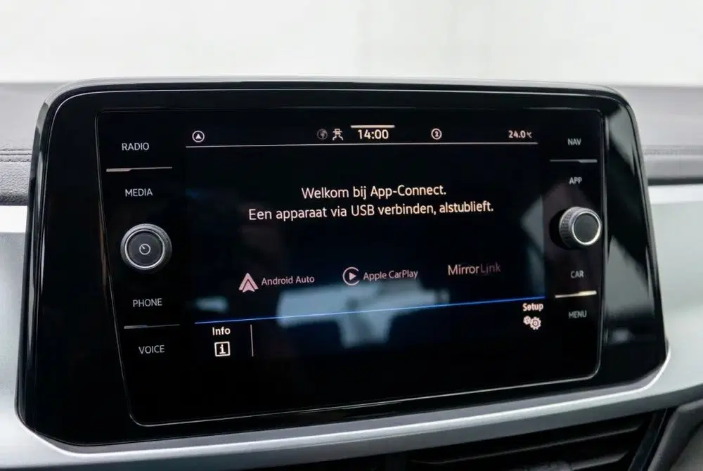 Volkswagen T-Roc 1.0 TSI Life Plus 110PK uit 2022, foto 15