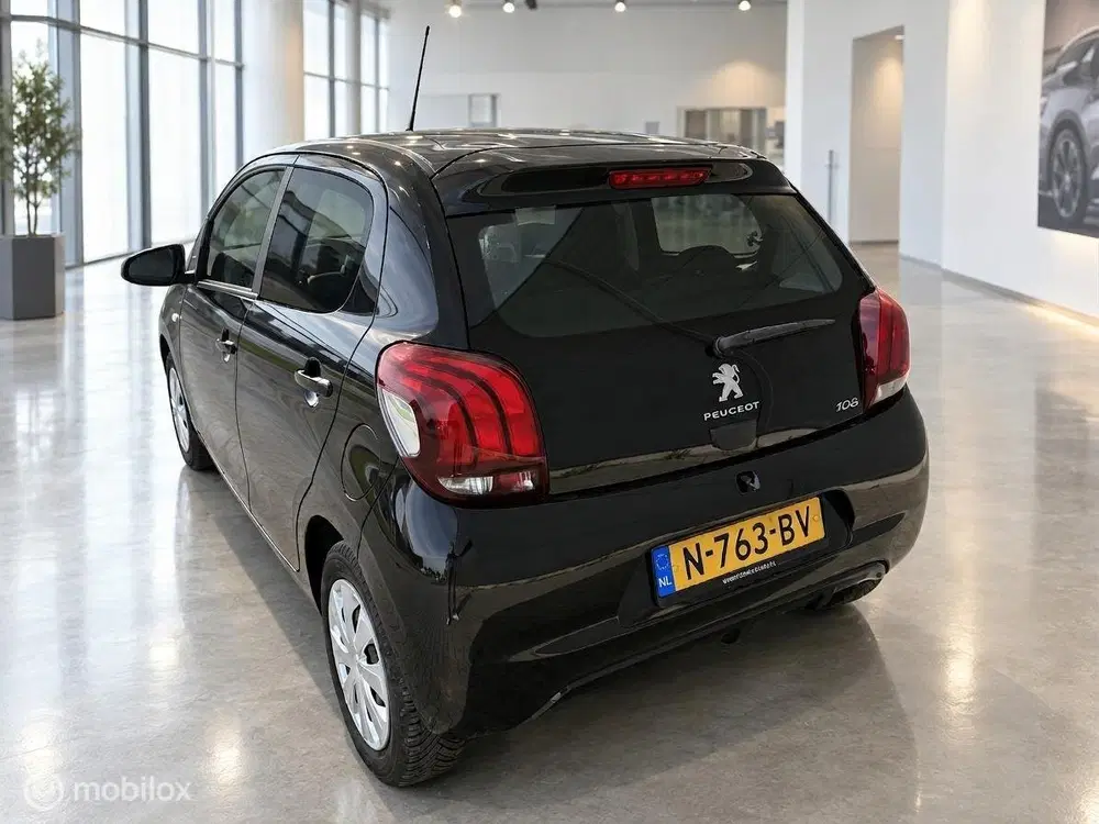 Peugeot 108 1.0 e-VTi Active uit 2021, foto 6