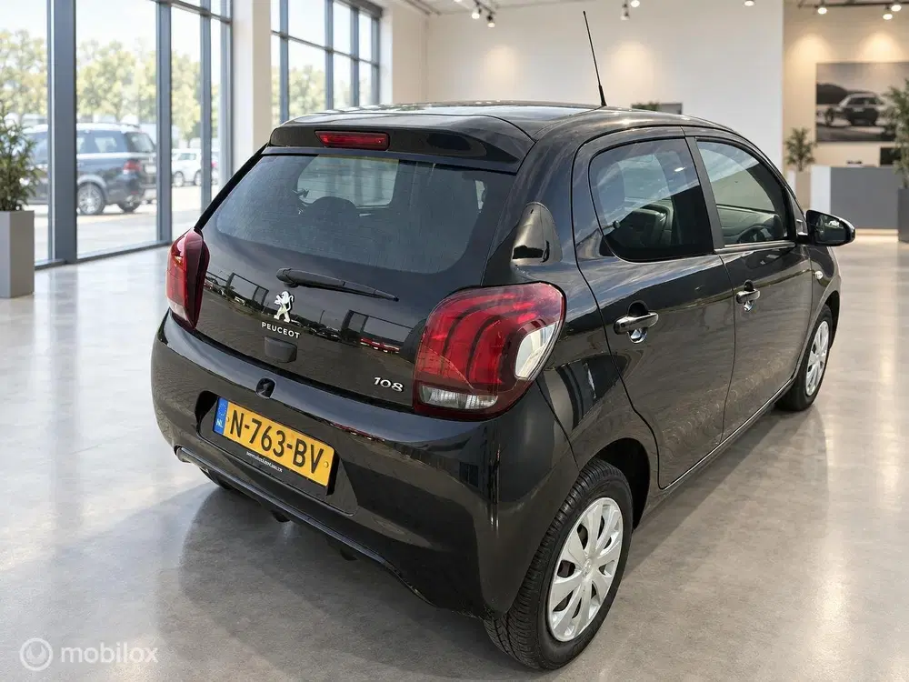 Peugeot 108 1.0 e-VTi Active uit 2021, foto 9
