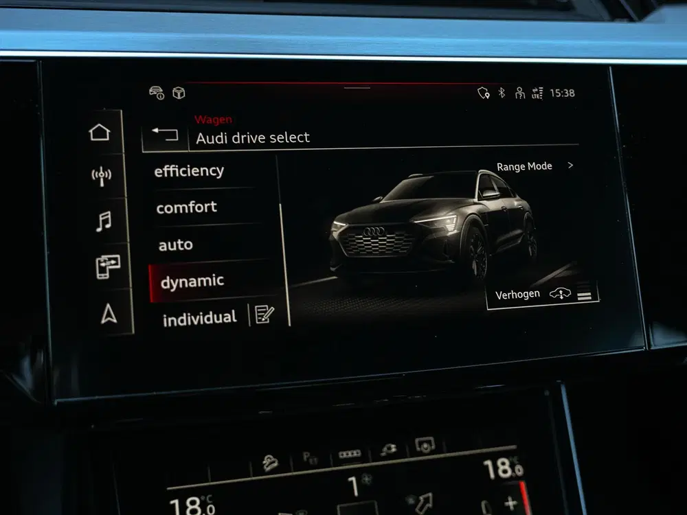 Audi Q8 e-tron 55 quattro S Edition 115 kWh 408pk uit 2024, foto 5