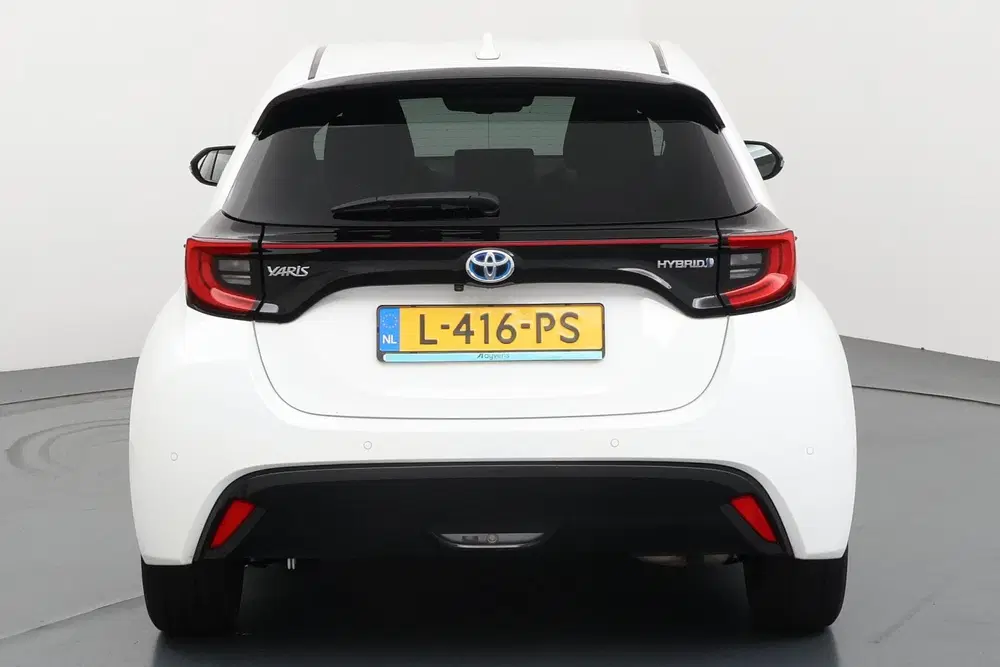 Toyota Yaris 1.5 Hybrid Executive Praktisch uit 2021, foto 13