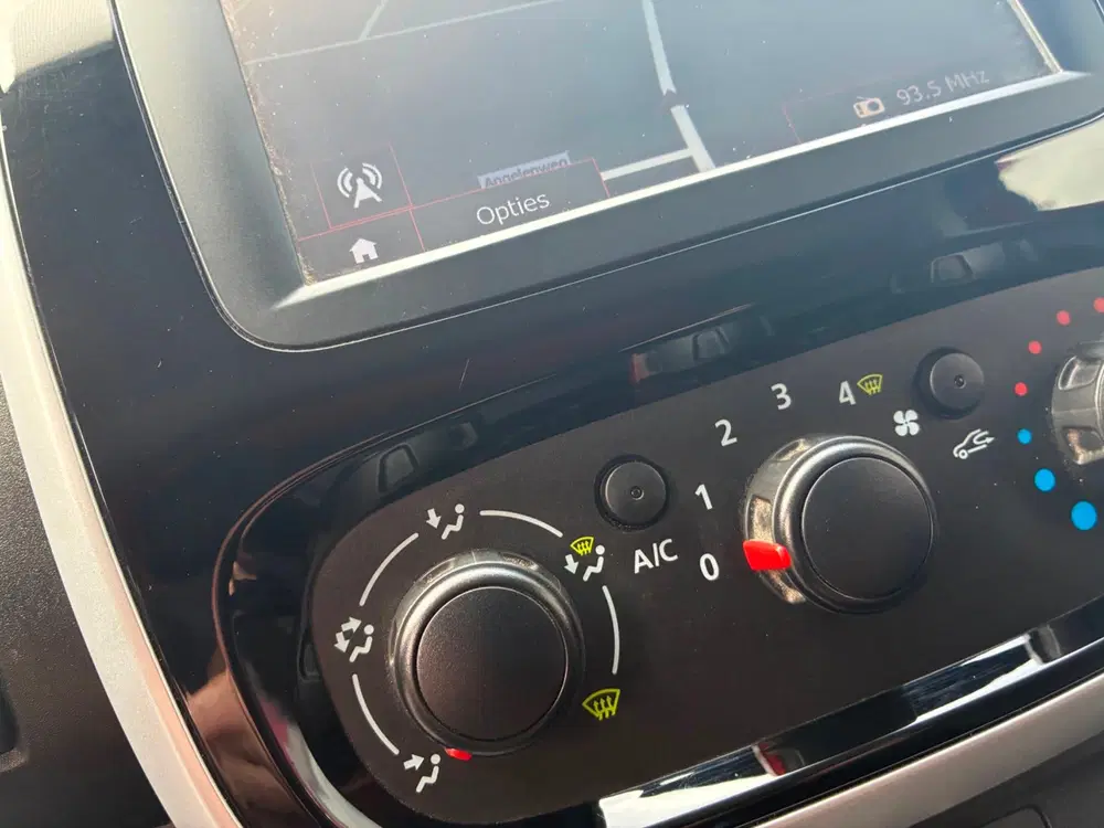 Renault Trafic 1.6 dCi T29 L1H1 Comfort Energy Imperiaal uit 2019, foto 6