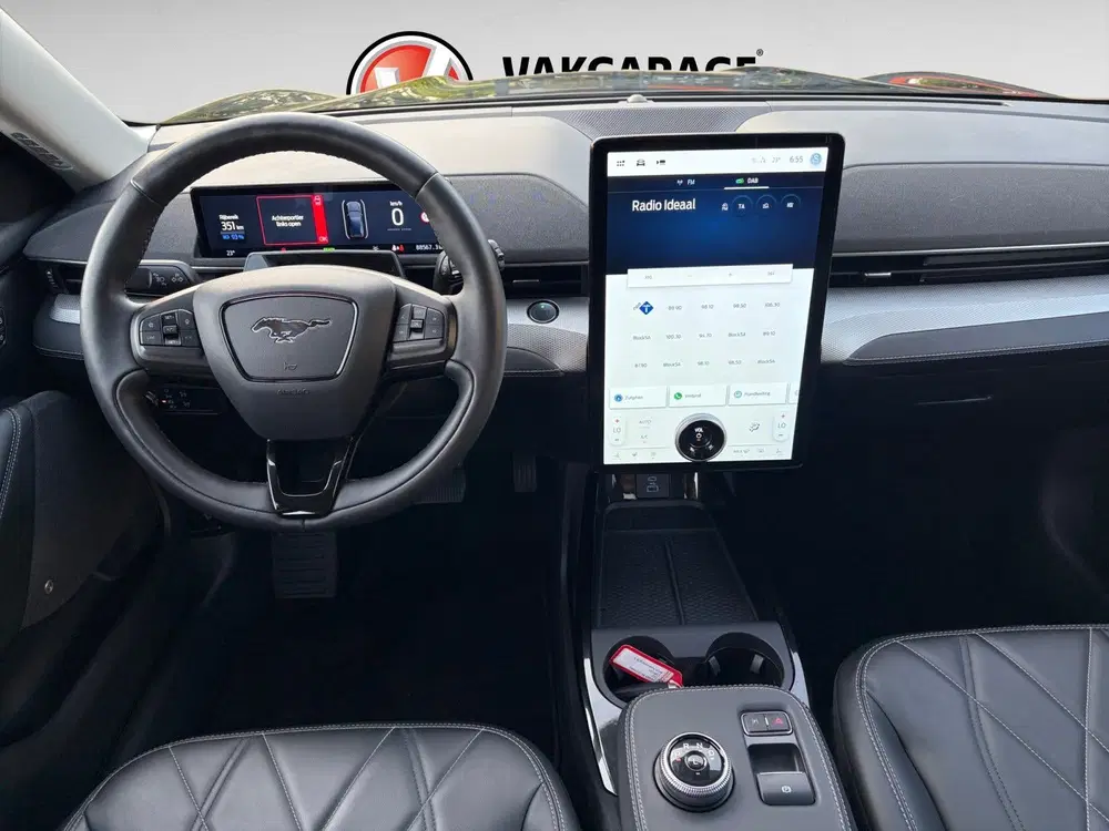Ford Mustang Mach-E RWD 75 kWh uit 2021, foto 15