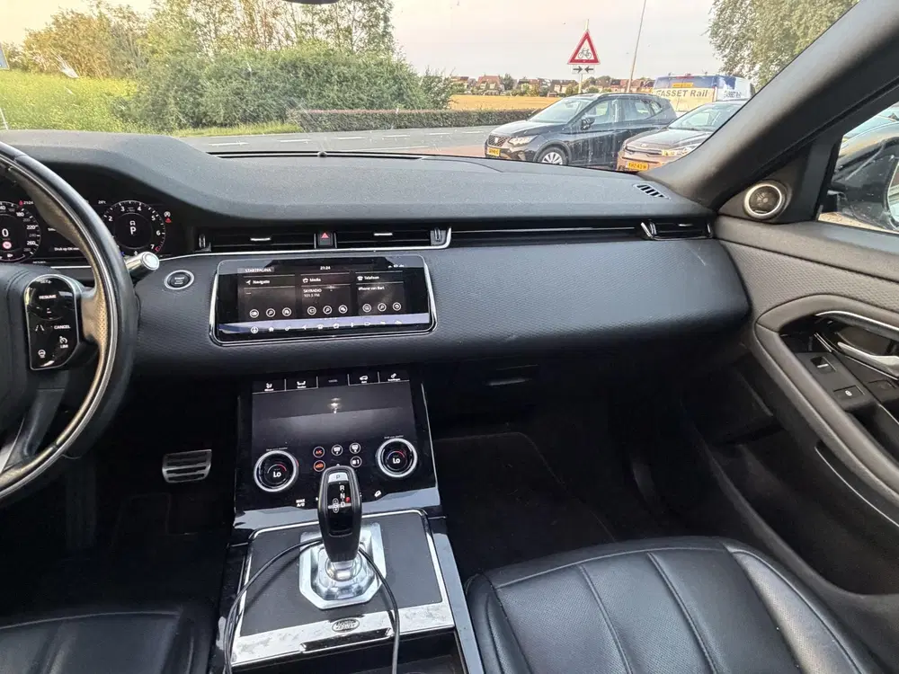 Land Rover Range Rover Evoque 2.0 P200 AWD R-Dynamic S PANO uit 2020, foto 7