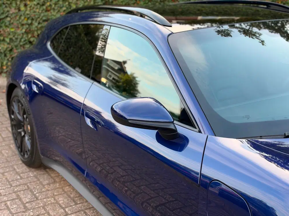Porsche Taycan Sport Turismo 93 kWh uit 2023, foto 10