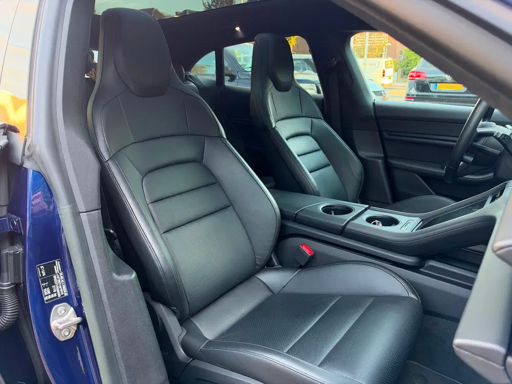 Porsche Taycan Sport Turismo 93 kWh uit 2023, foto 12
