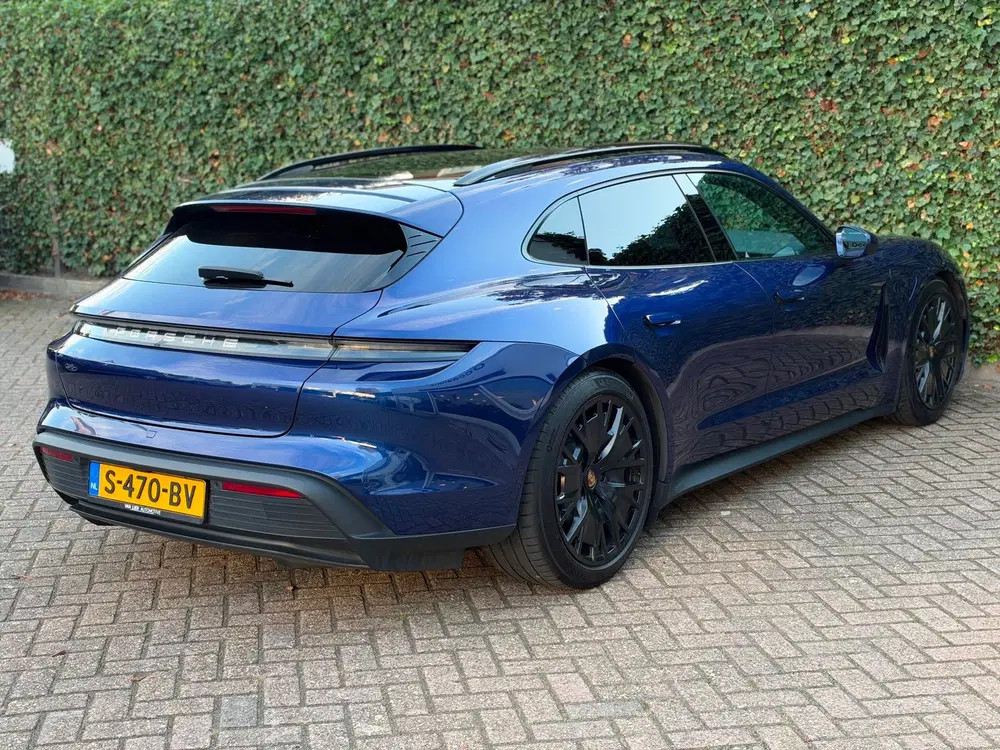 Porsche Taycan Sport Turismo 93 kWh uit 2023, foto 5