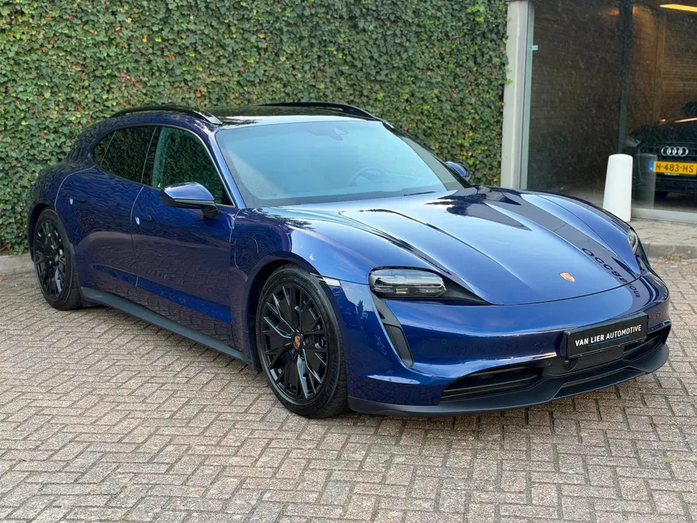 Porsche Taycan Sport Turismo 93 kWh uit 2023, foto 6