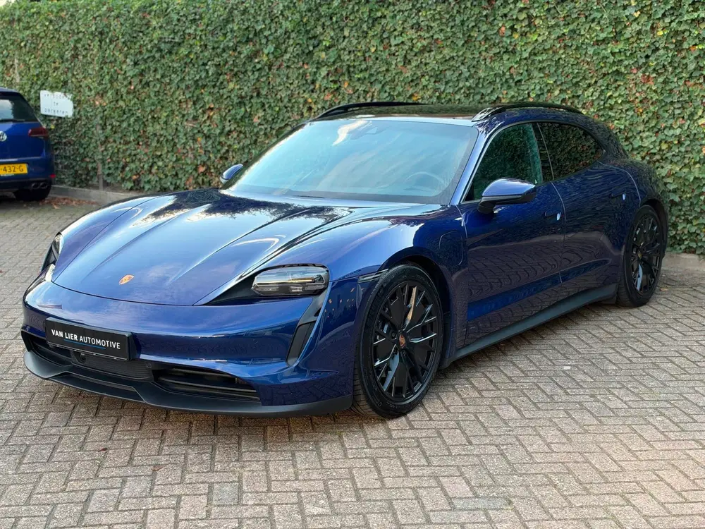 Porsche Taycan Sport Turismo 93 kWh uit 2023, foto 8