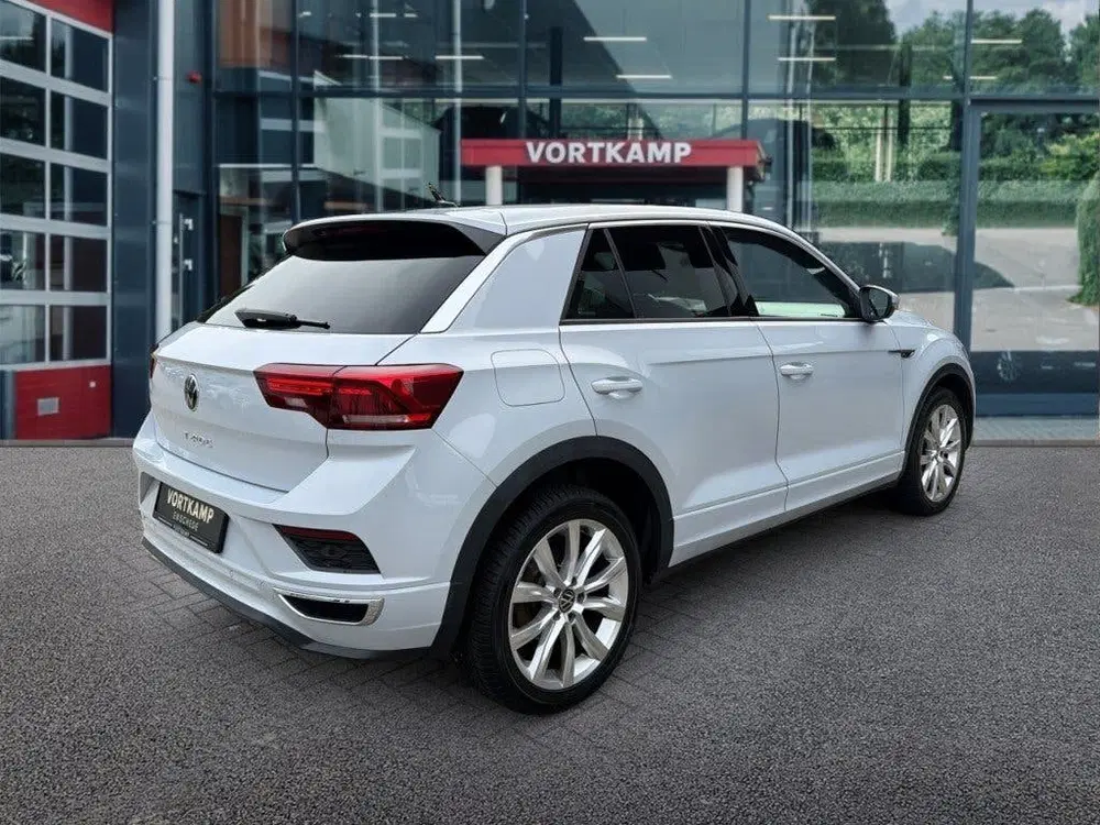 Volkswagen T-Roc 1.5 TSI DSG R-LINE CAMERA uit 2021, foto 5