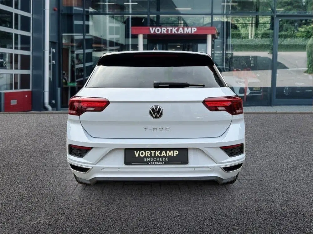 Volkswagen T-Roc 1.5 TSI DSG R-LINE CAMERA uit 2021, foto 6