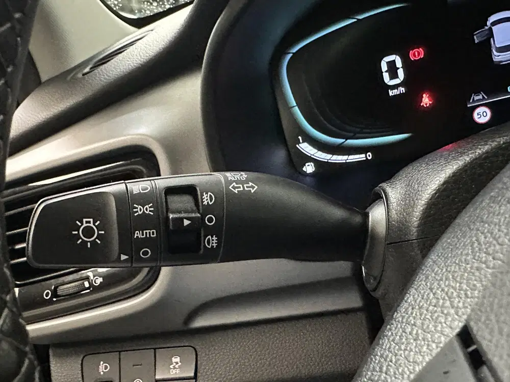 Kia Stonic 1.0 T-GDi MHEV DynamicLine uit 2025, foto 6