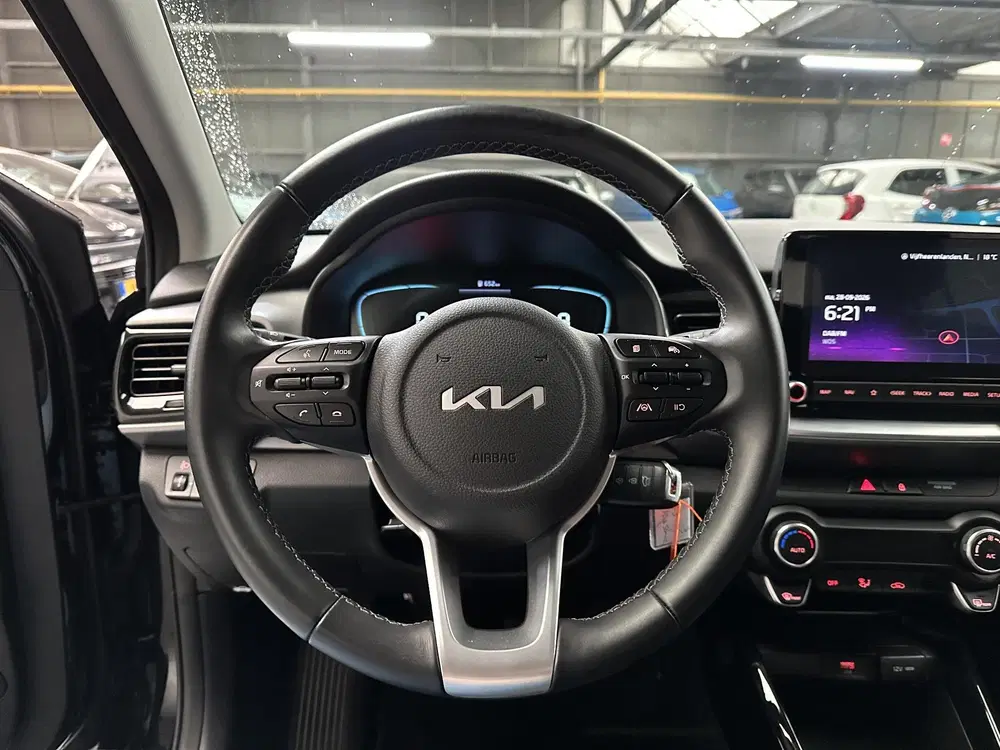 Kia Stonic 1.0 T-GDi MHEV DynamicLine uit 2025, foto 8