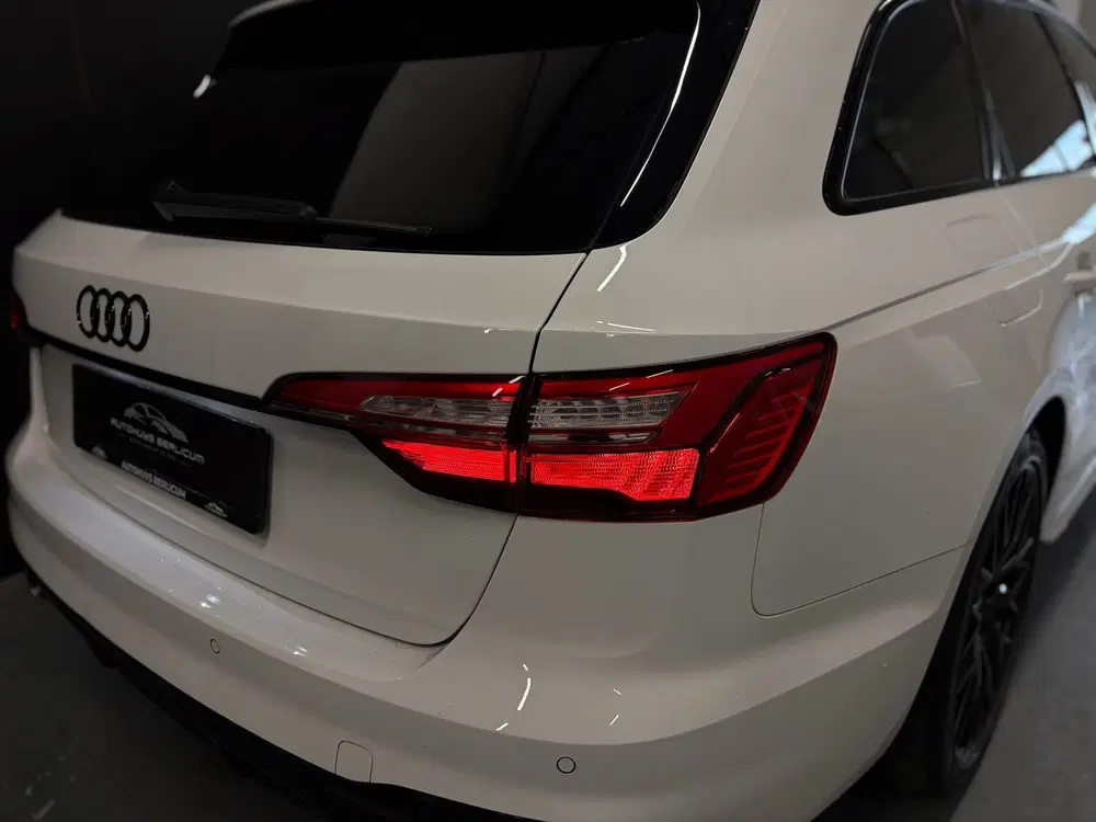Audi A4 35 TFSI S edition Competition Virtual Deal uit 2023, foto 5