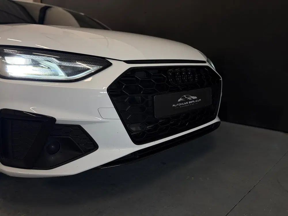 Audi A4 35 TFSI S edition Competition Virtual Deal uit 2023, foto 7