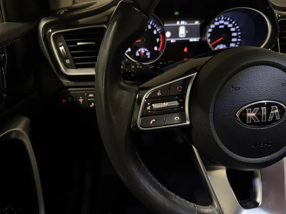 Kia XCeed 1.0 T-GDi DynamicLine Pano Virtual Camera uit 2021, foto 14