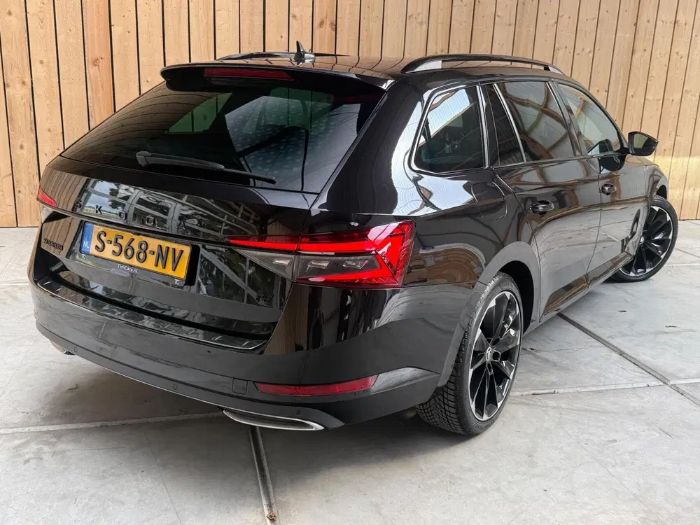 Skoda Superb 1.4 TSI iV Sportline Business Automaat So uit 2022, foto 2