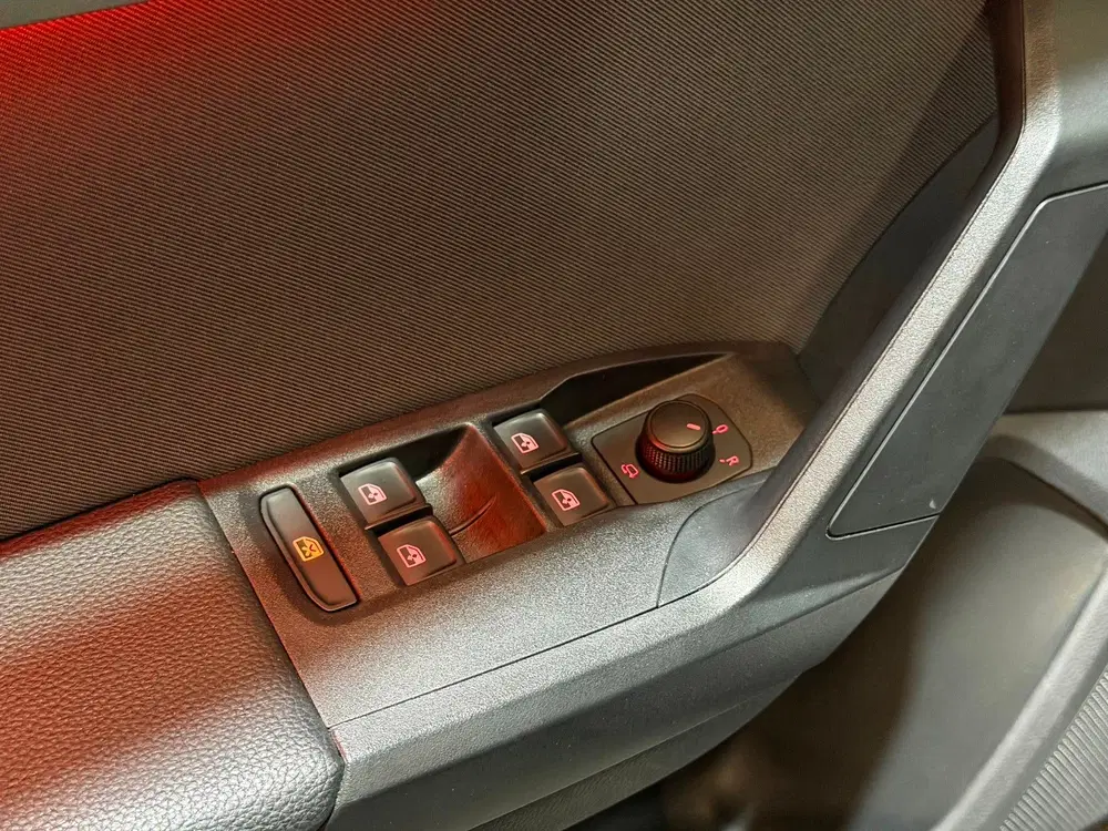 SEAT Ibiza 1.0 TSI BEATS LED uit 2019, foto 14