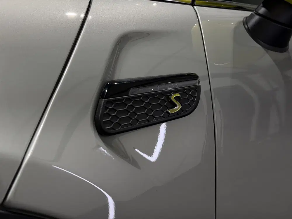 Mini Electric MINI Yours 33 kWh uit 2022, foto 13