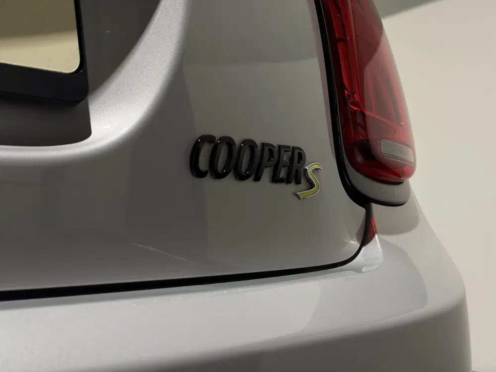 Mini Electric MINI Yours 33 kWh uit 2022, foto 14