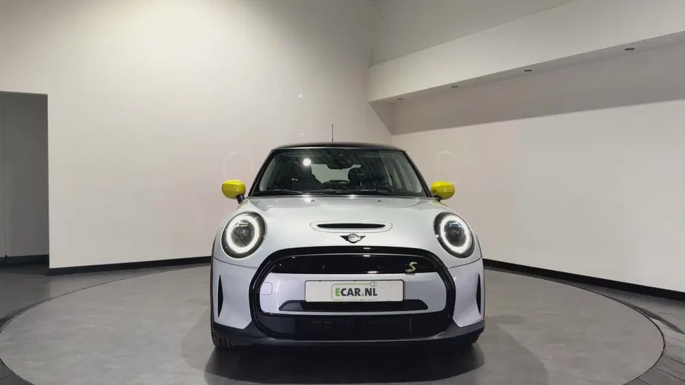 Mini Electric MINI Yours 33 kWh uit 2022, foto 8