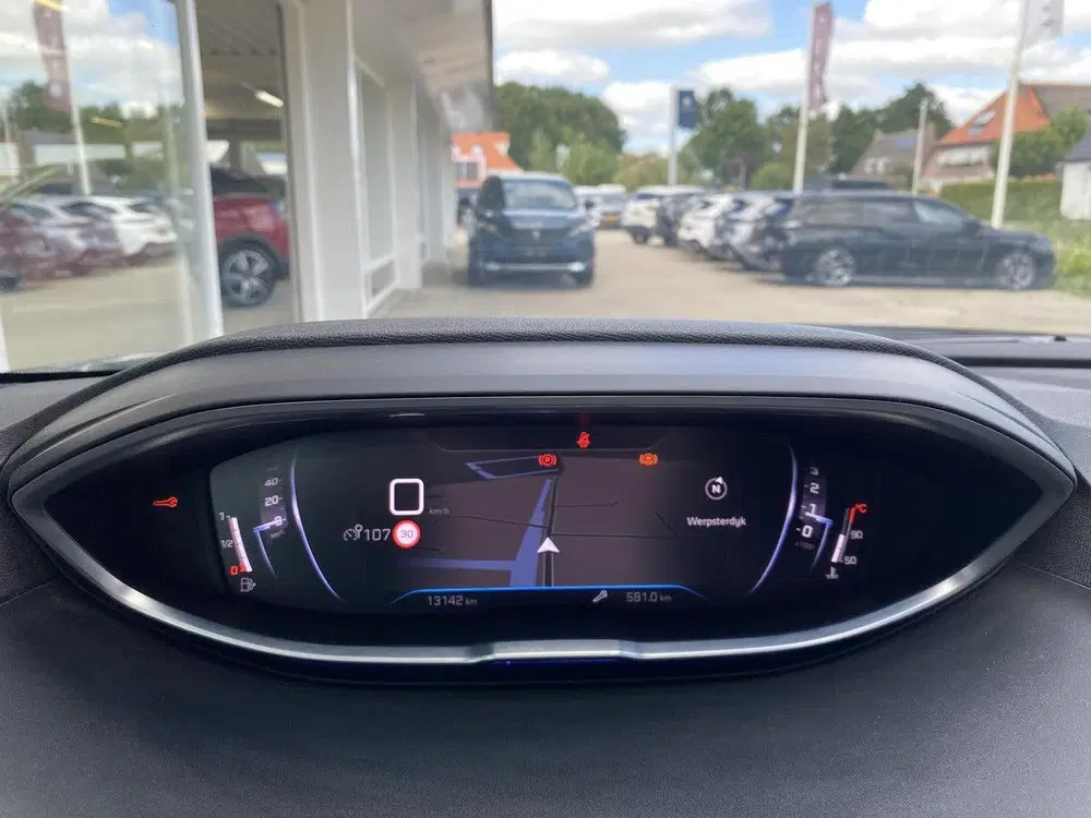Peugeot 3008 1.2T 130pk Allure Pack Business uit 2024, foto 12