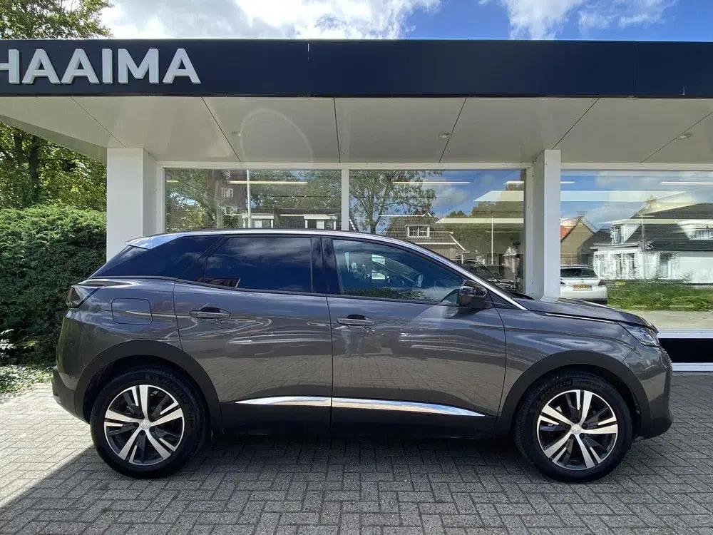 Peugeot 3008 1.2T 130pk Allure Pack Business uit 2024, foto 2