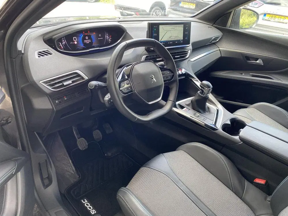 Peugeot 3008 1.2T 130pk Allure Pack Business uit 2024, foto 4
