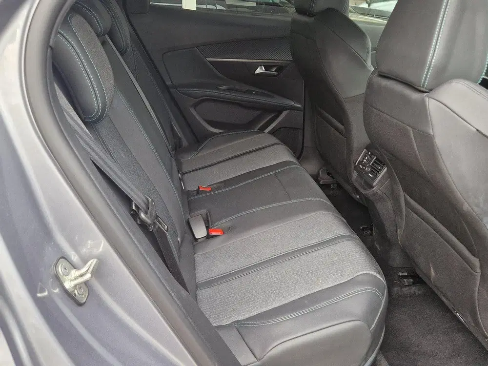 Peugeot 3008 1.6 HYbrid 180 Allure Pack Business uit 2024, foto 11