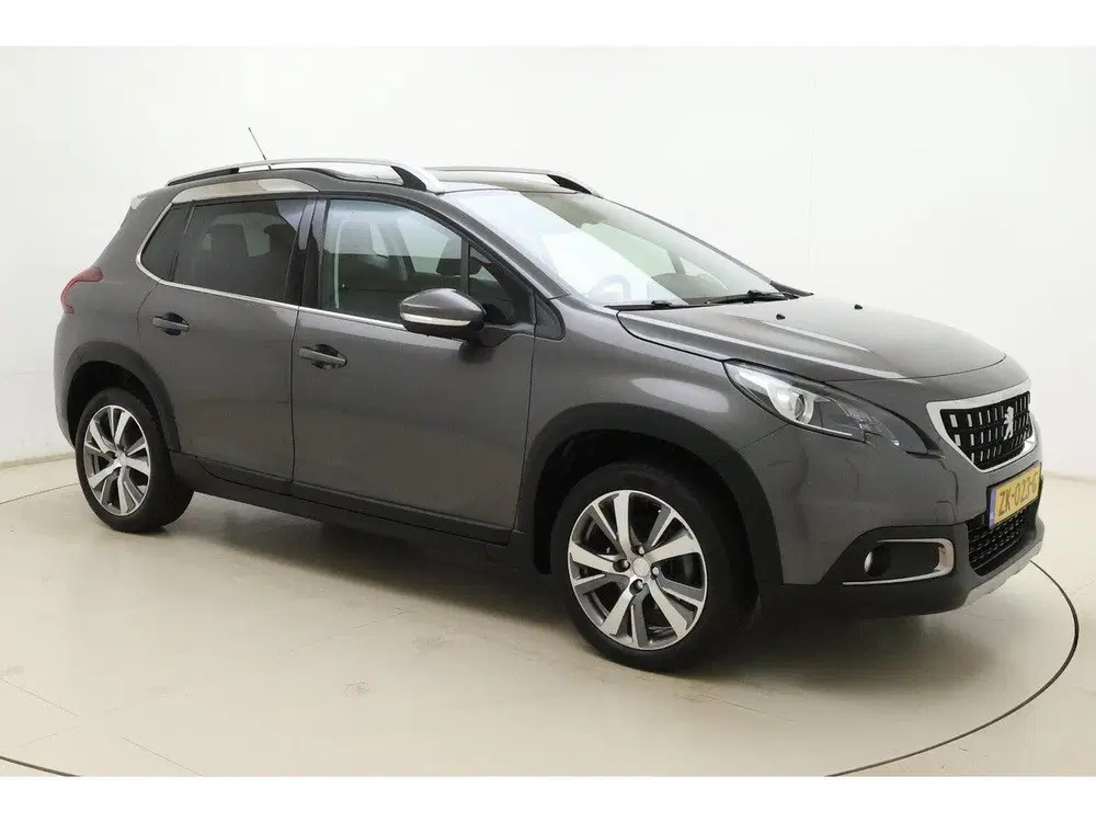 Peugeot 2008 1.2T Blue Lease Allure uit 2019, foto 7