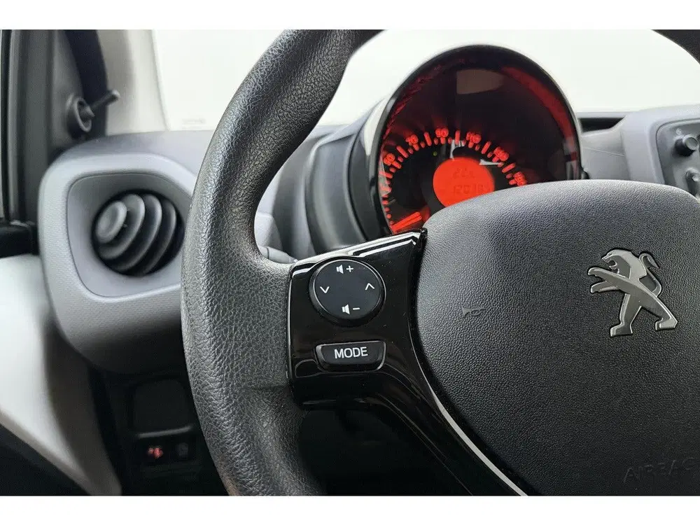 Peugeot 108 1.0 e-VTi Active uit 2019, foto 15