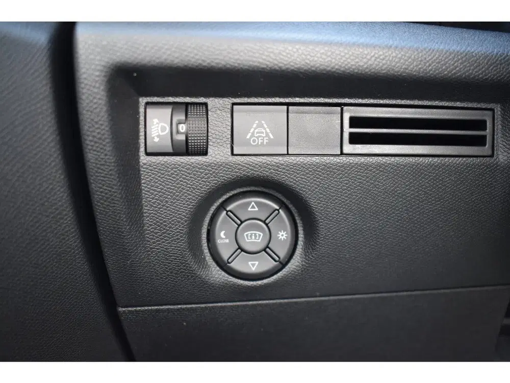 Citroën C4 130 EAT8 Shine uit 2022, foto 14