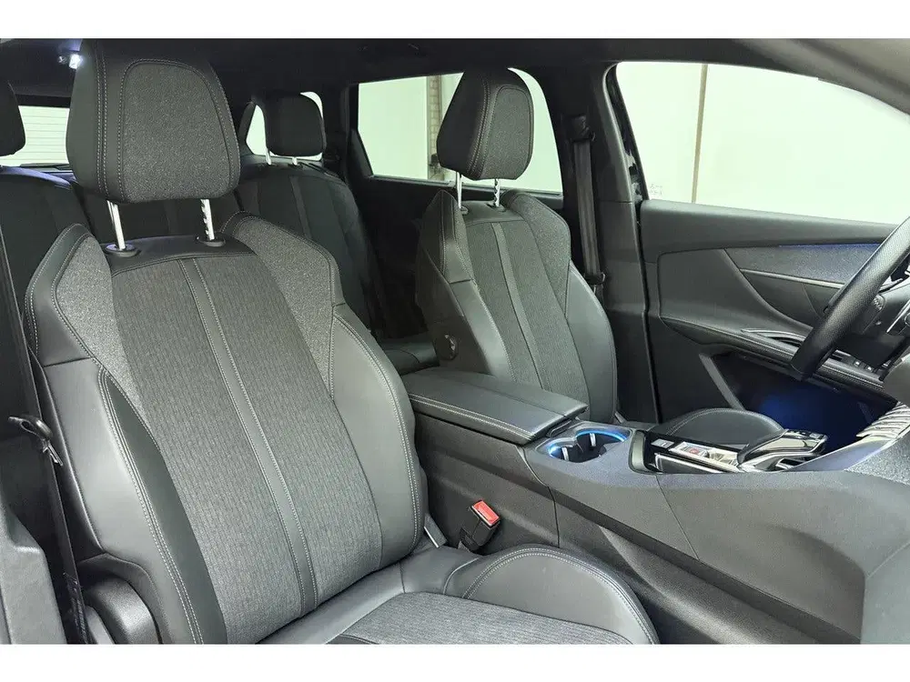 Peugeot 5008 1.2 PureTech GT-Line Avantage 130 PK uit 2021, foto 13