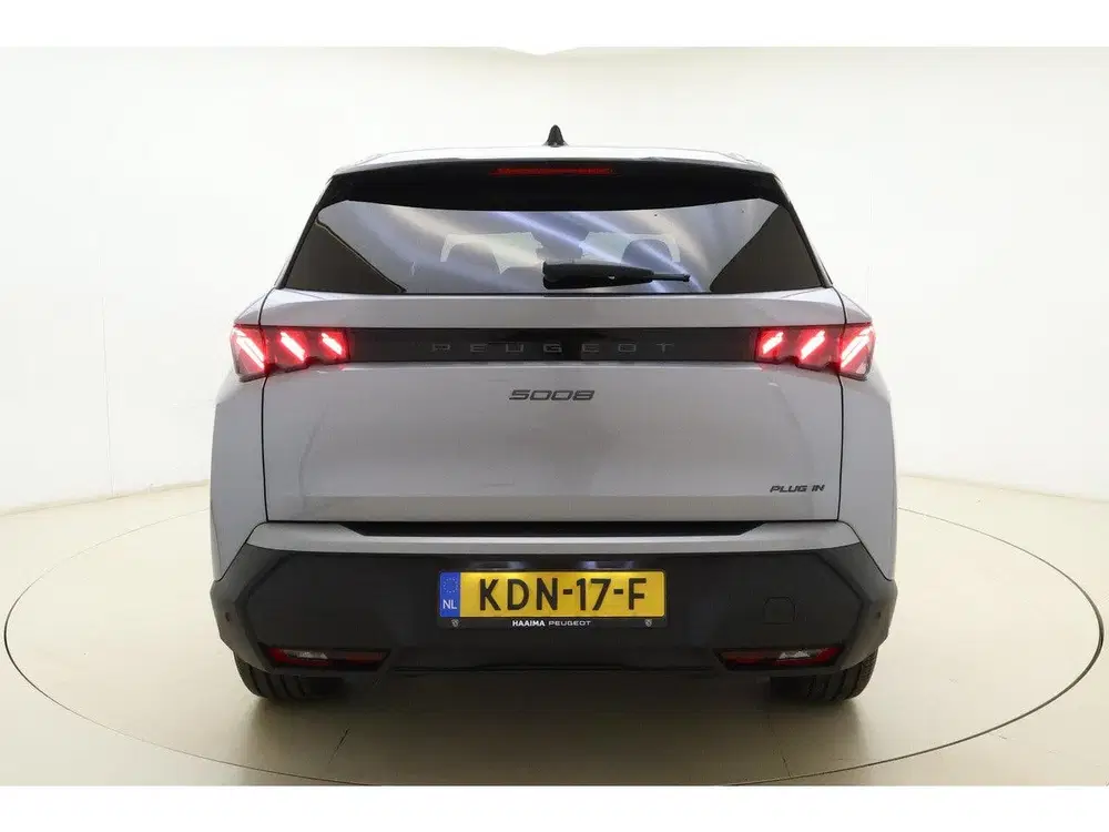 Peugeot 5008 1.6 Plug-in Hybrid 195 GT Exclusive 7p uit 2026, foto 11