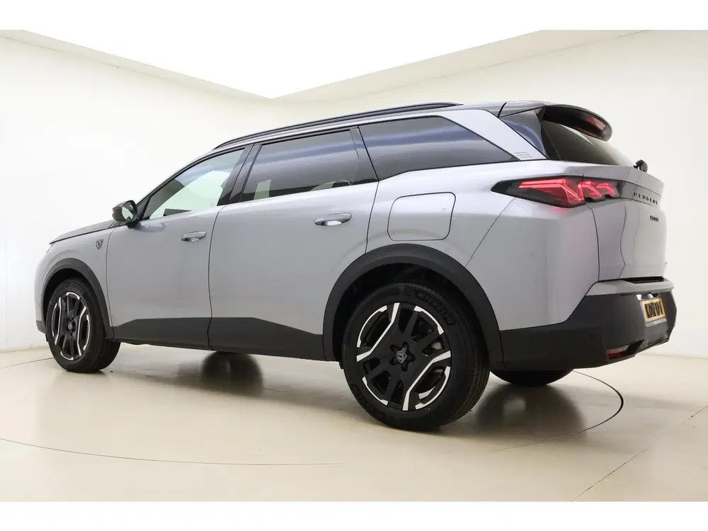 Peugeot 5008 1.6 Plug-in Hybrid 195 GT Exclusive 7p uit 2026, foto 12