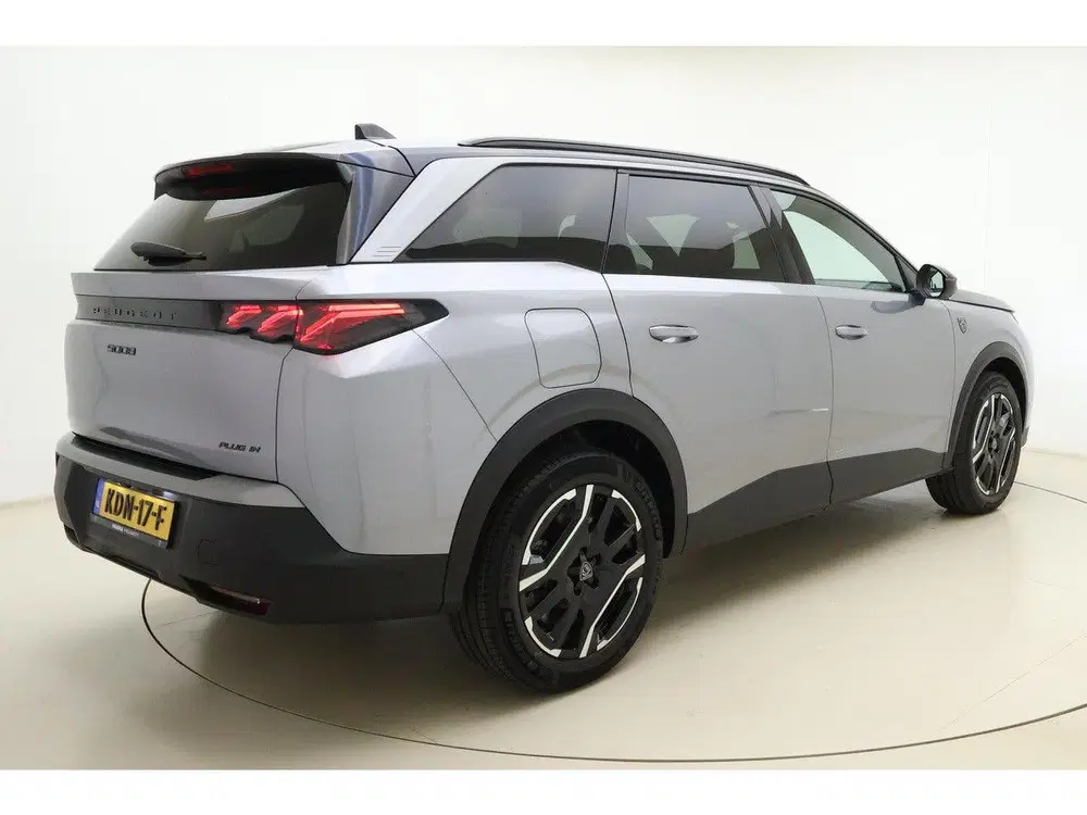 Peugeot 5008 1.6 Plug-in Hybrid 195 GT Exclusive 7p uit 2026, foto 2